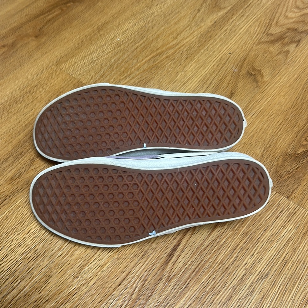 Vans - Picture 3 of 3